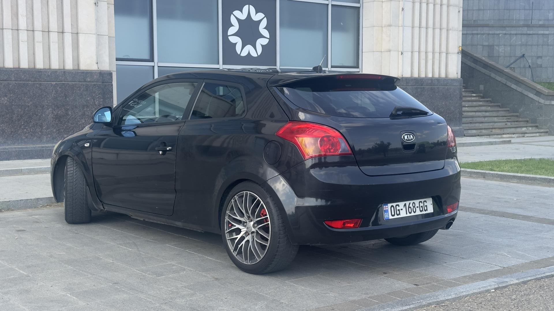 Kia Pro_Cee'd 2007 — photo 2
