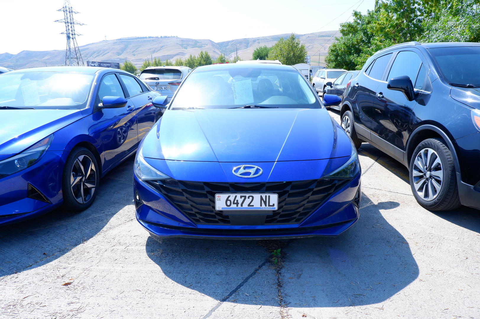 Hyundai Elantra 2022 — photo 2