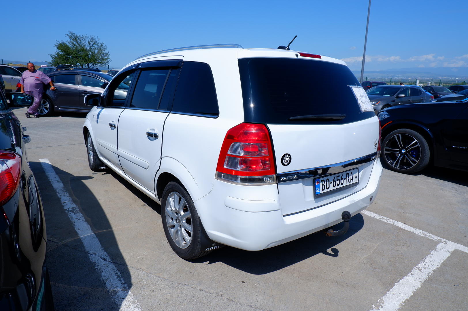 Opel Zafira 2010 — photo 2