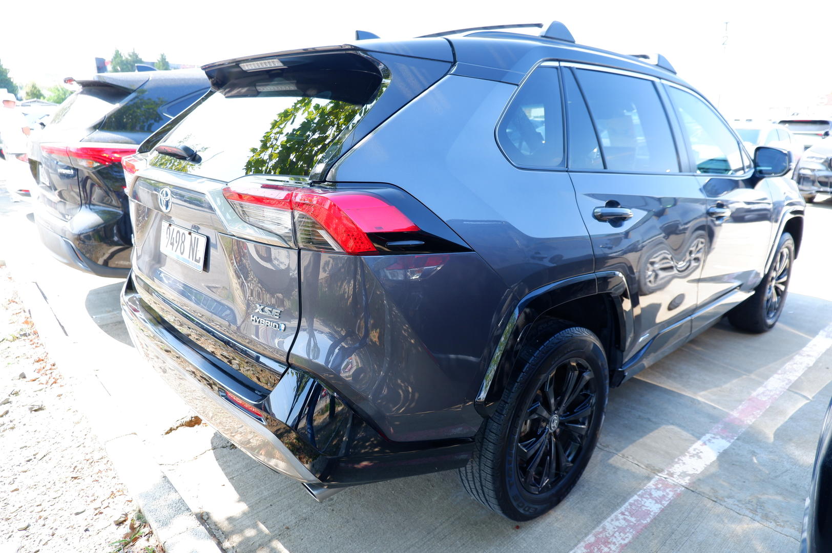 Toyota RAV4 2022 — photo 2