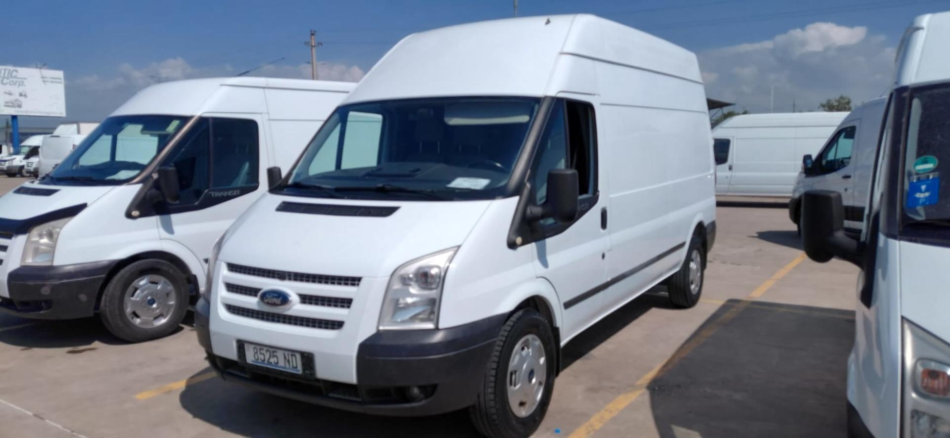Ford Transit 2011 — photo 2