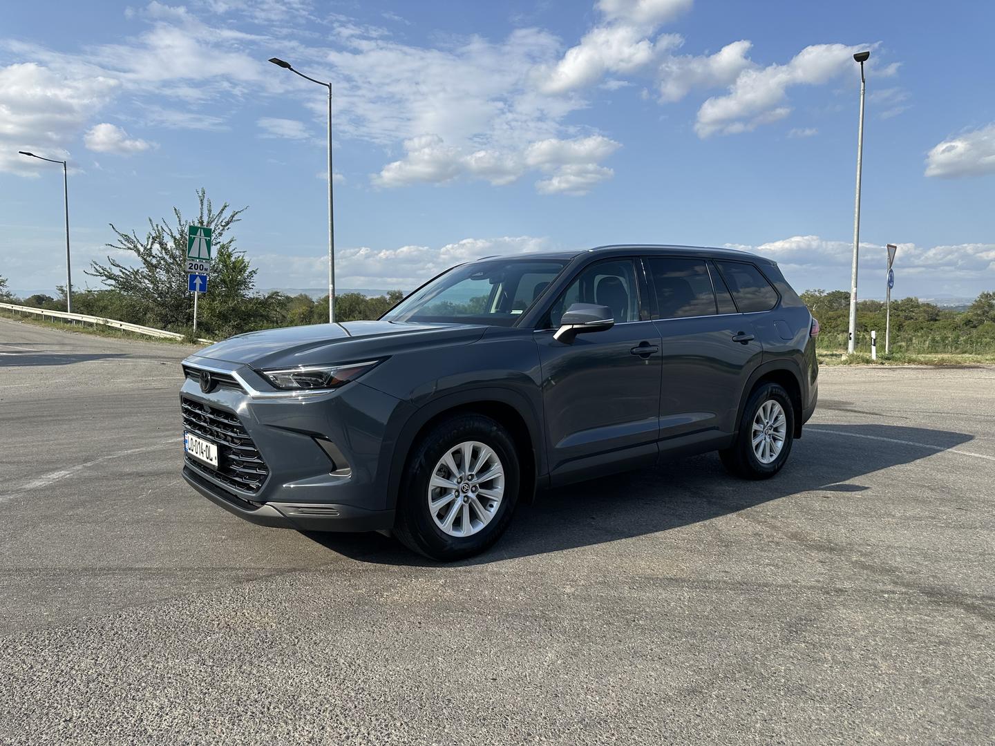 Toyota Grand Highlander 2024 — photo 2