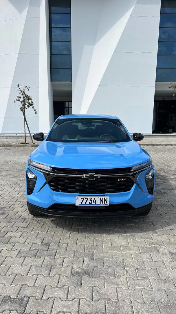 Chevrolet Trax 2023 — photo 2