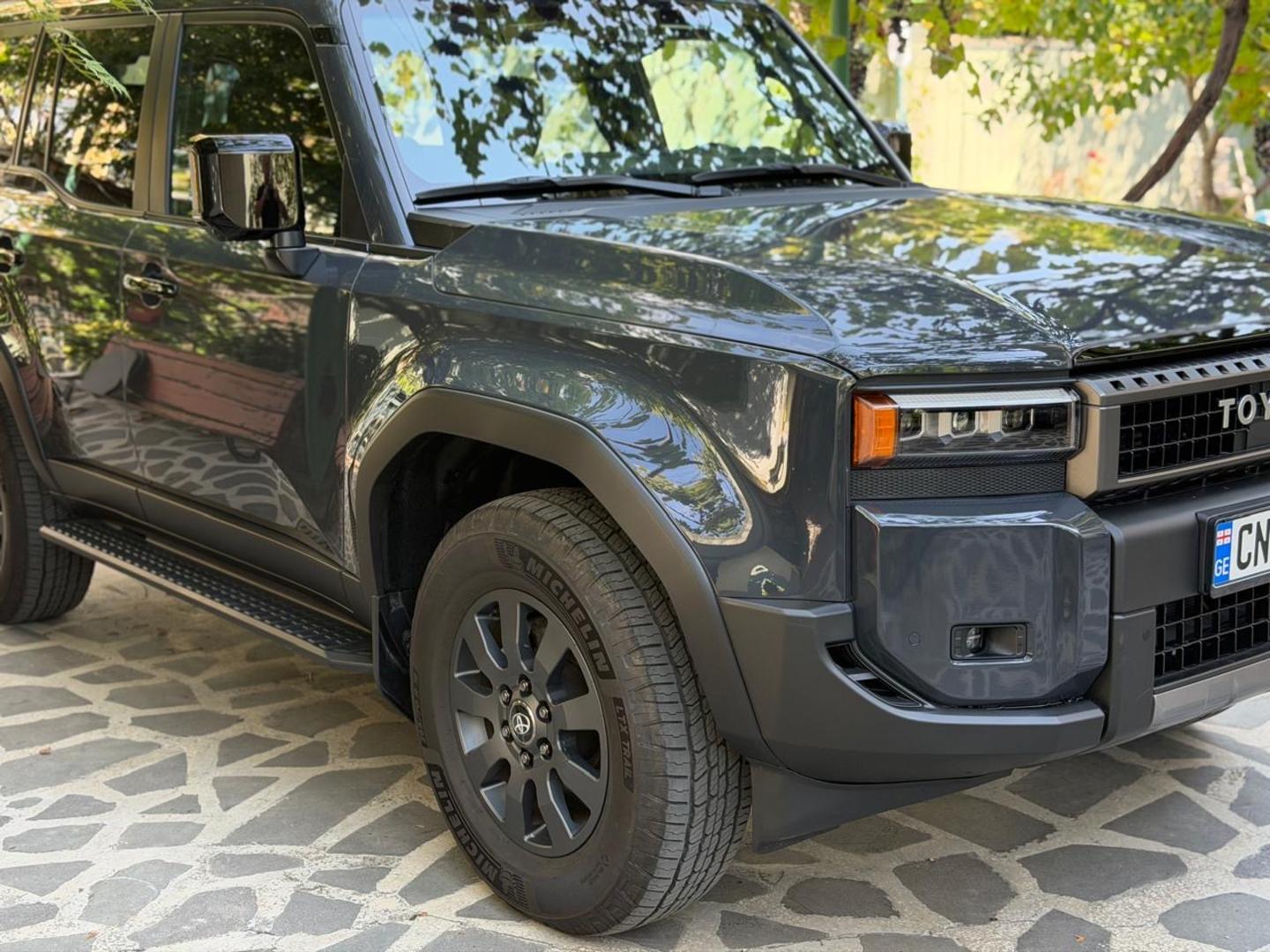 Toyota Land Cruiser Prado 2024 — photo 2