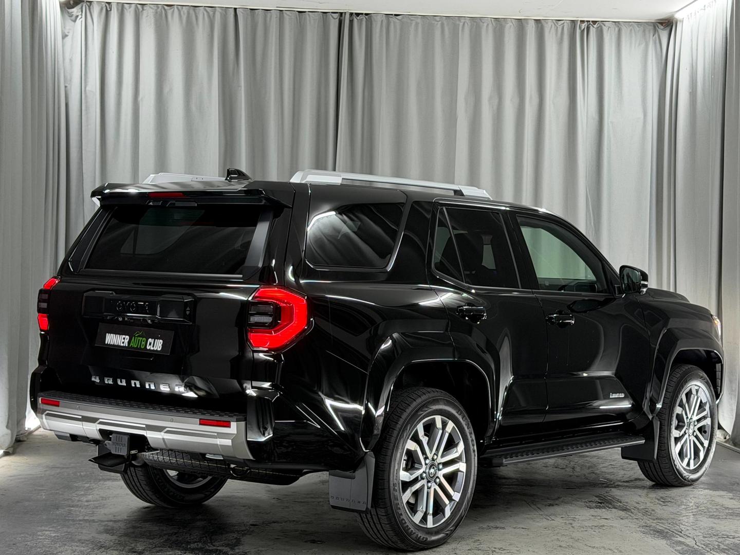 Toyota 4Runner 2026 — photo 2