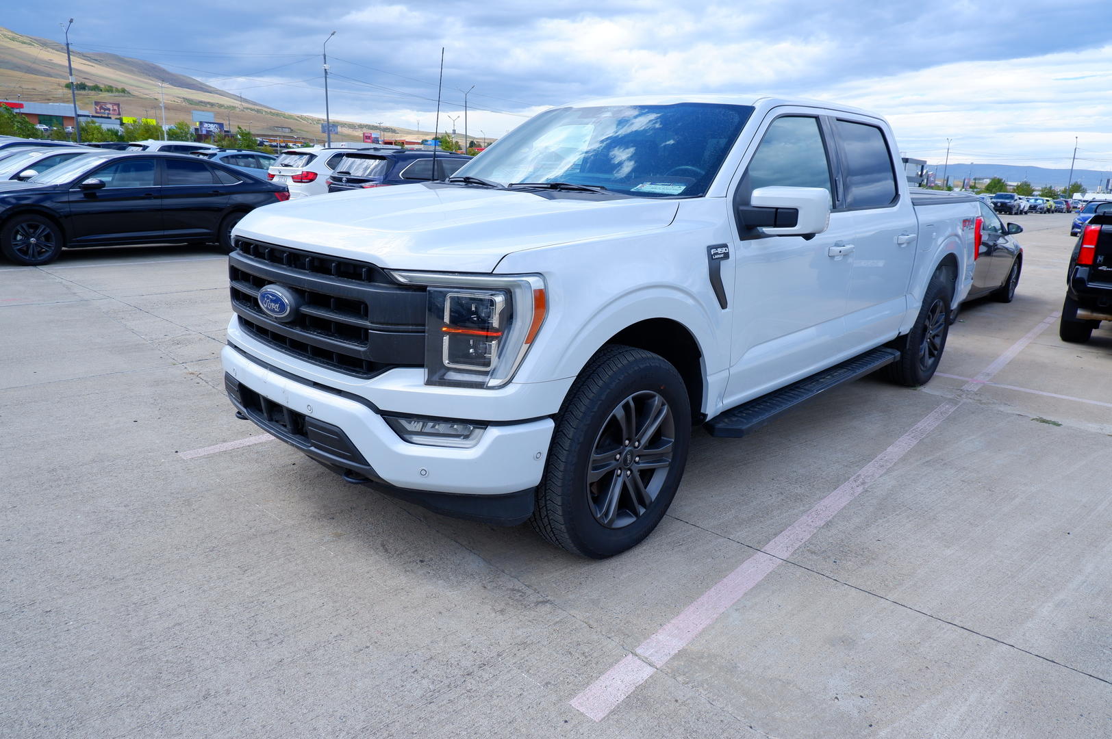 Ford F-150 2022 — photo 2