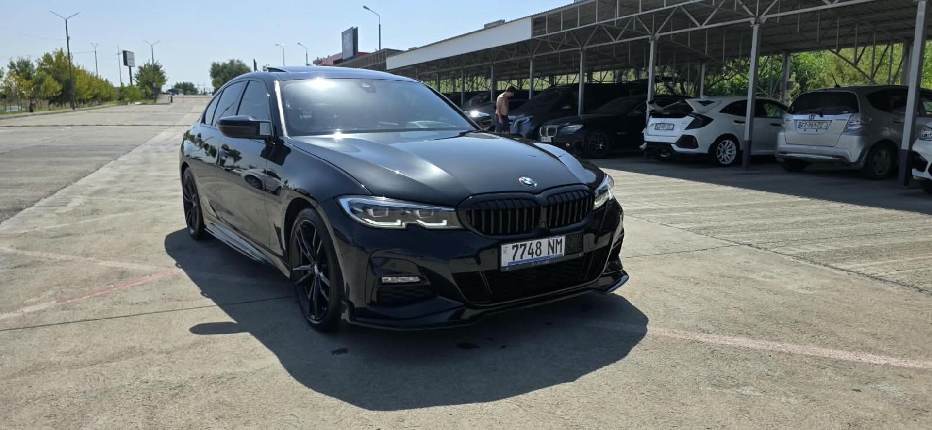 BMW 330