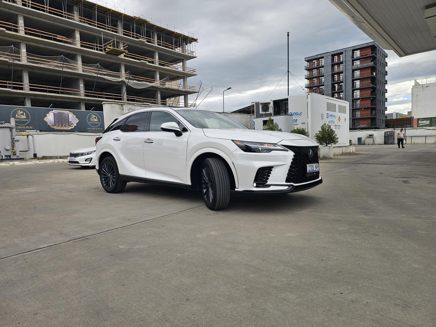Lexus RX 350 2026 — photo 2