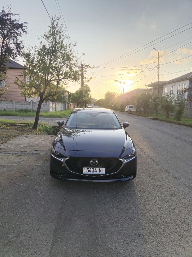 Mazda Mazda3 2021 — photo 2