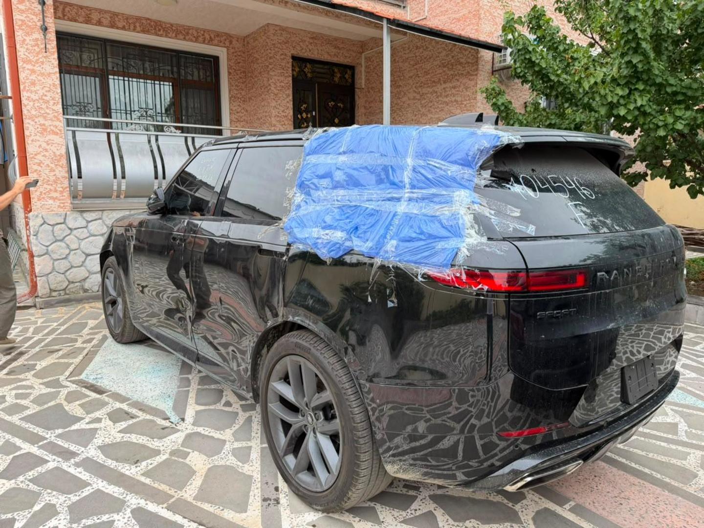Land Rover Range Rover Sport 2022 — photo 2