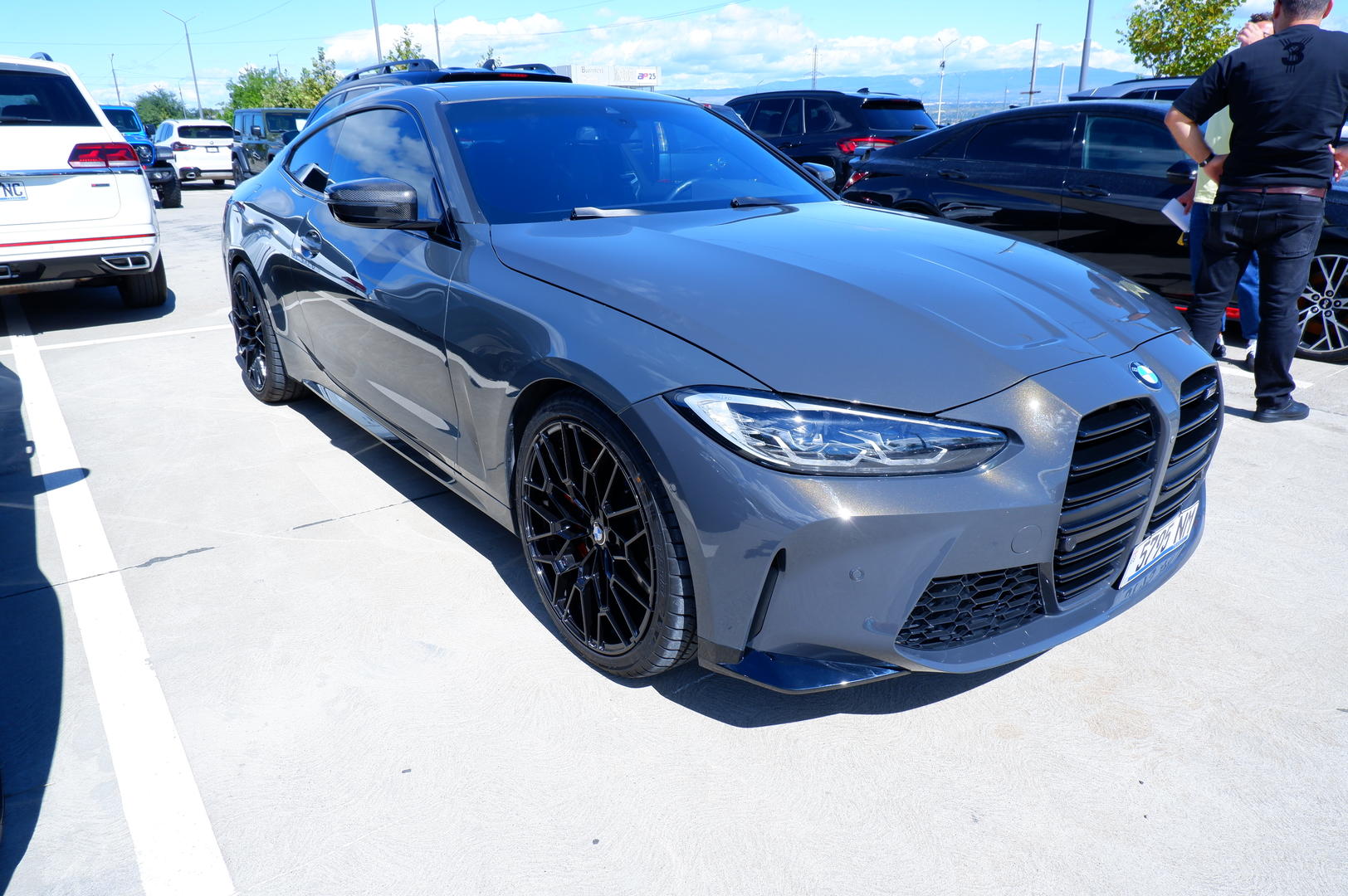 BMW M4 2021 — photo 2