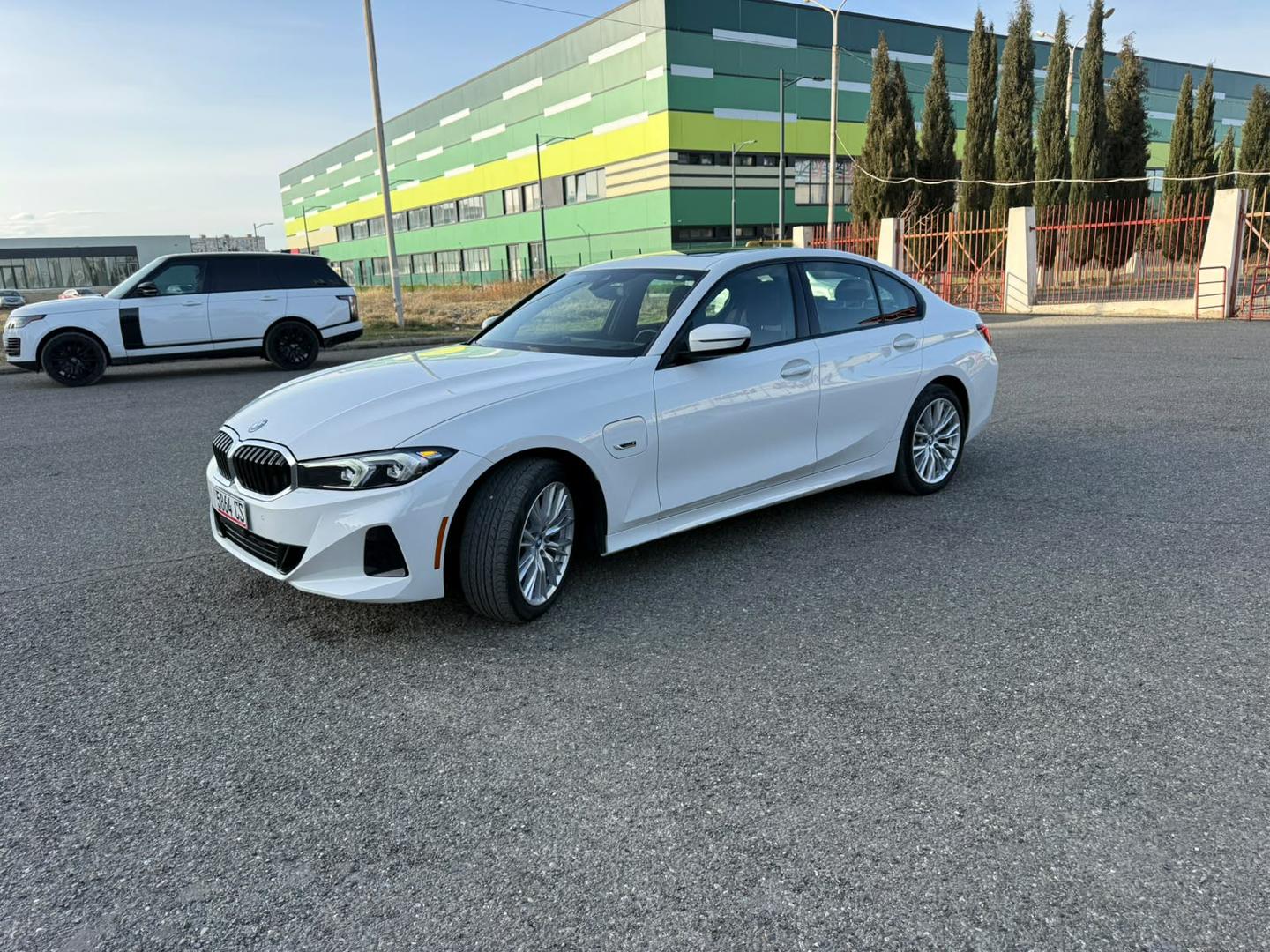 BMW 330