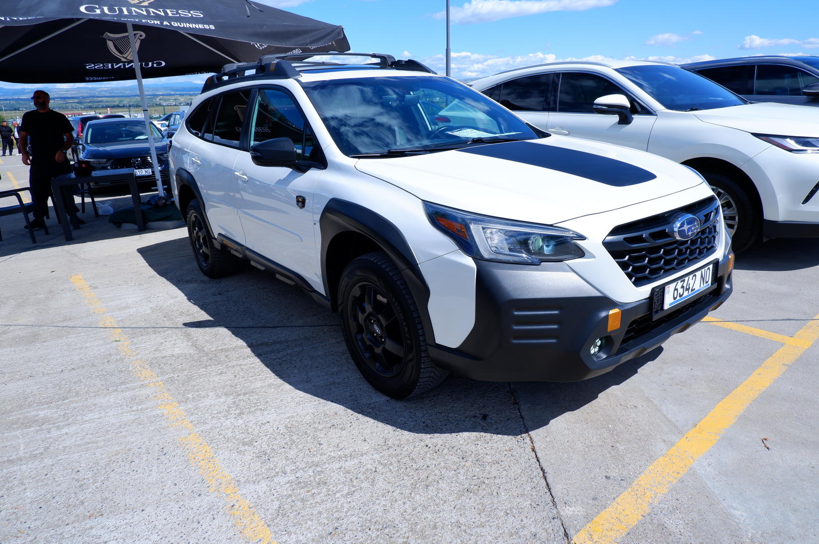 Subaru Outback 2022 — photo 2
