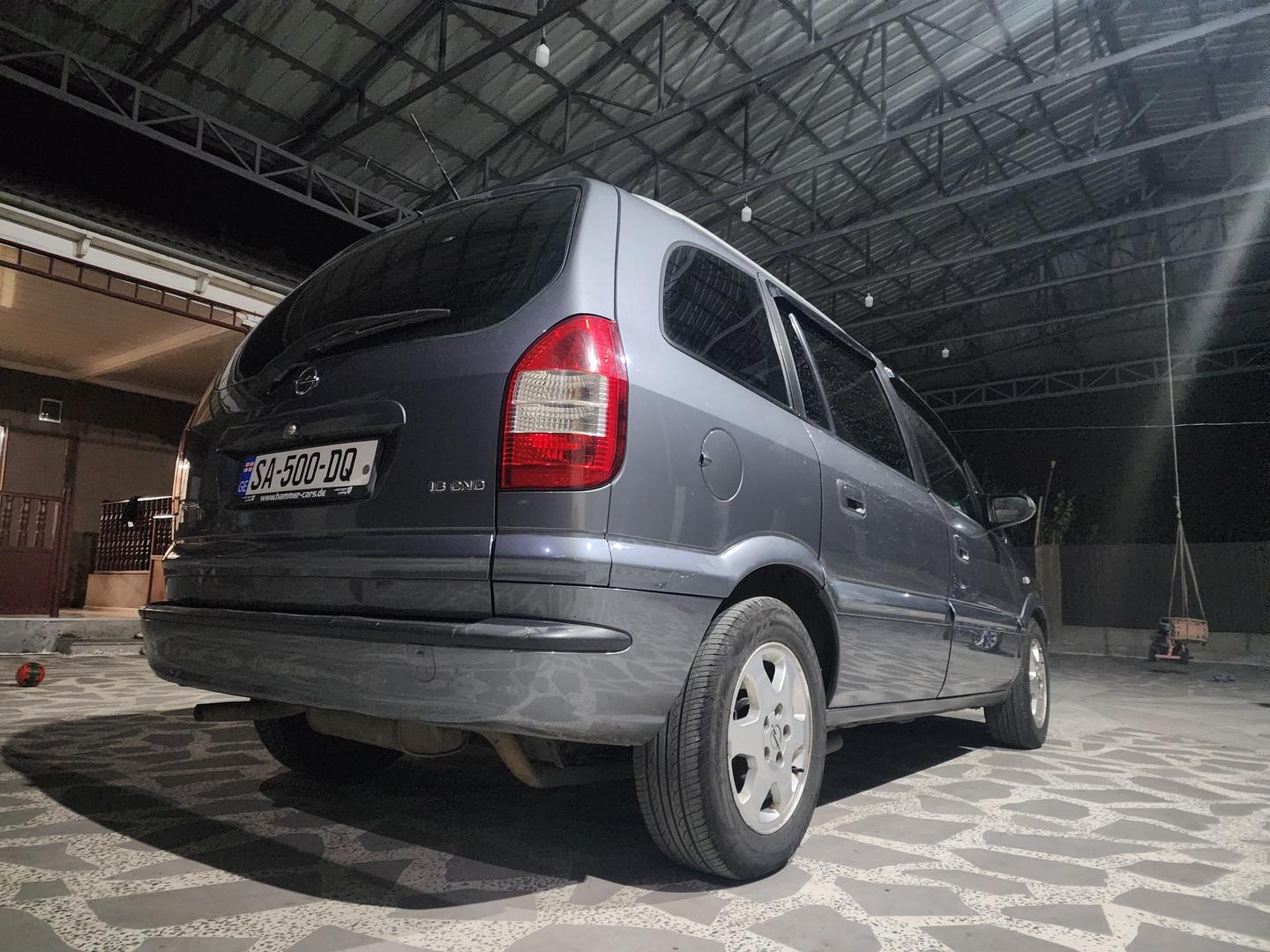 Opel Zafira 2005 — photo 2