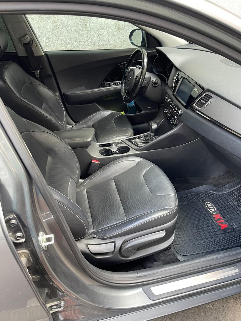 Kia Niro 2017 — photo 2