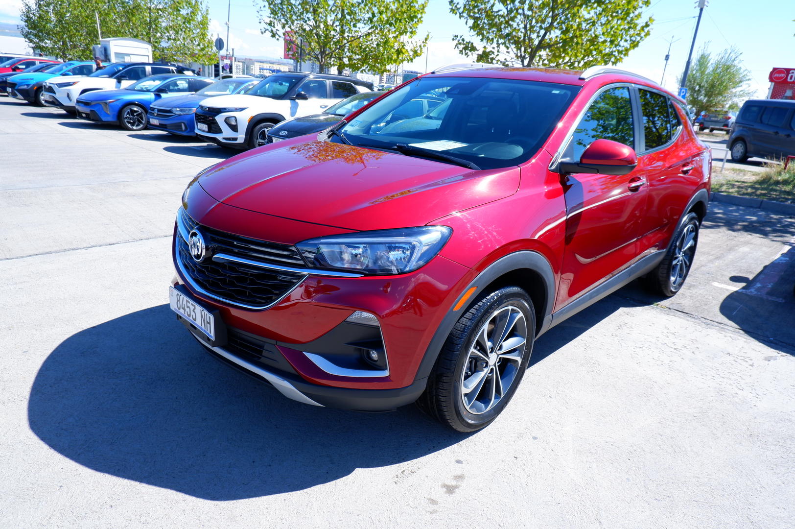 Buick Encore 2022 — photo 2