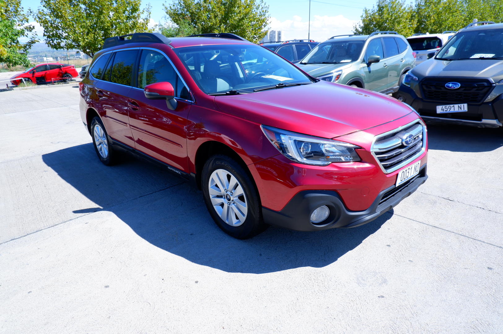 Subaru Outback 2018 — photo 2