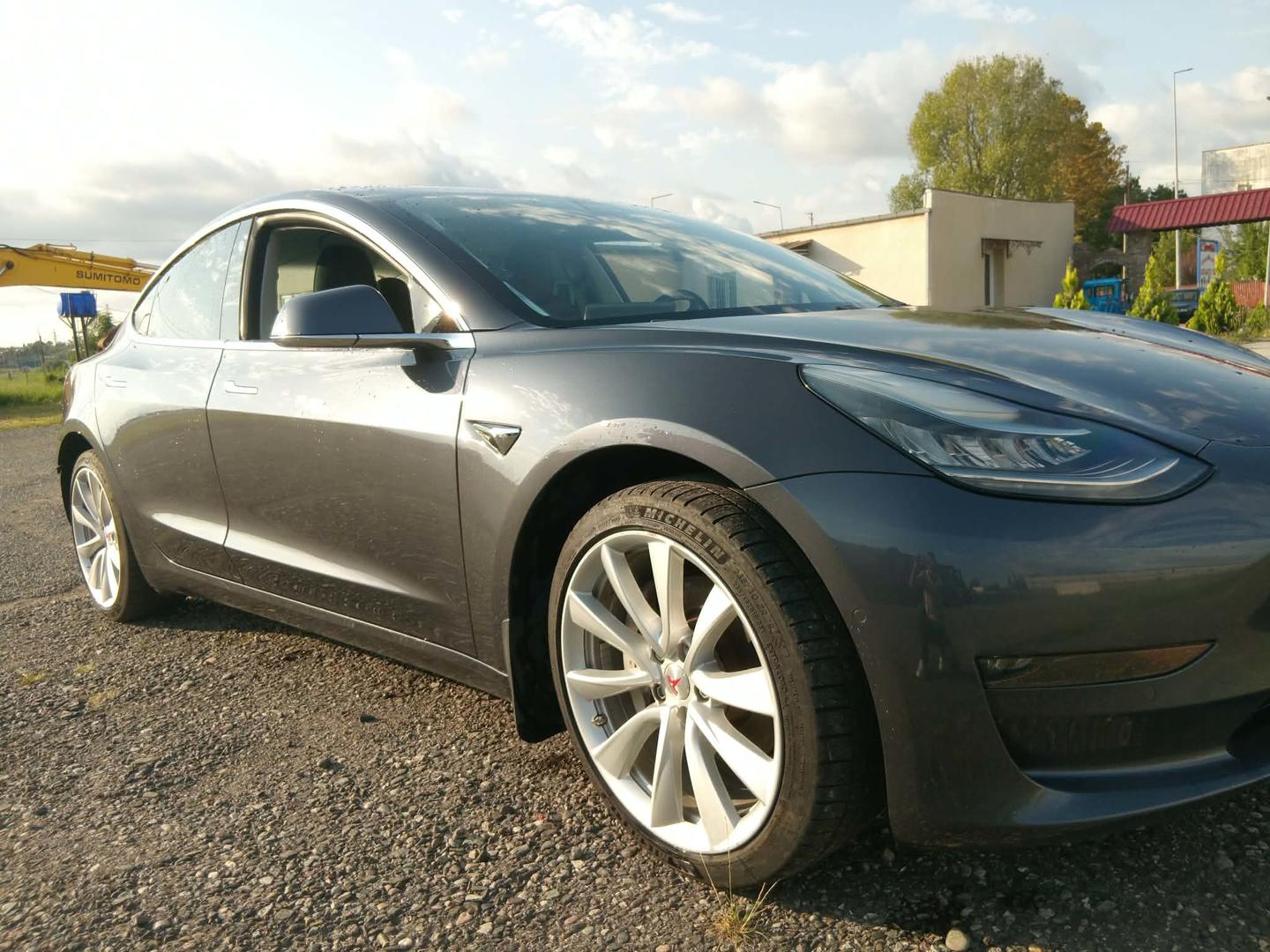 Tesla Model 3 2018 — photo 2