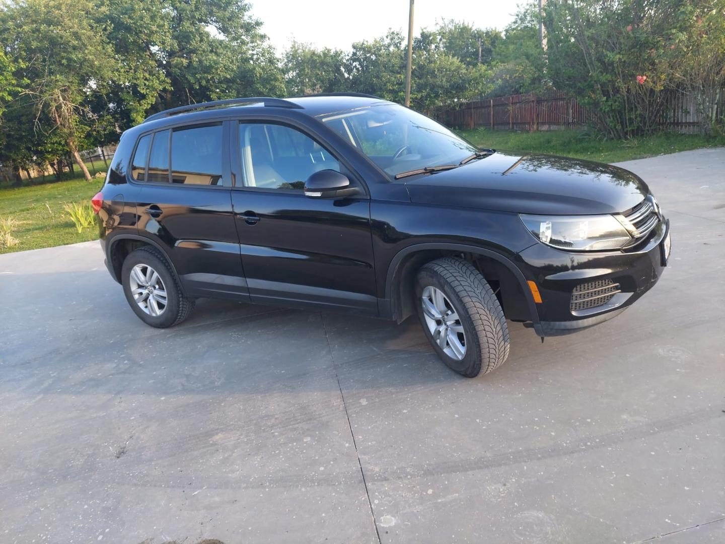 Volkswagen Tiguan 2015 — photo 2