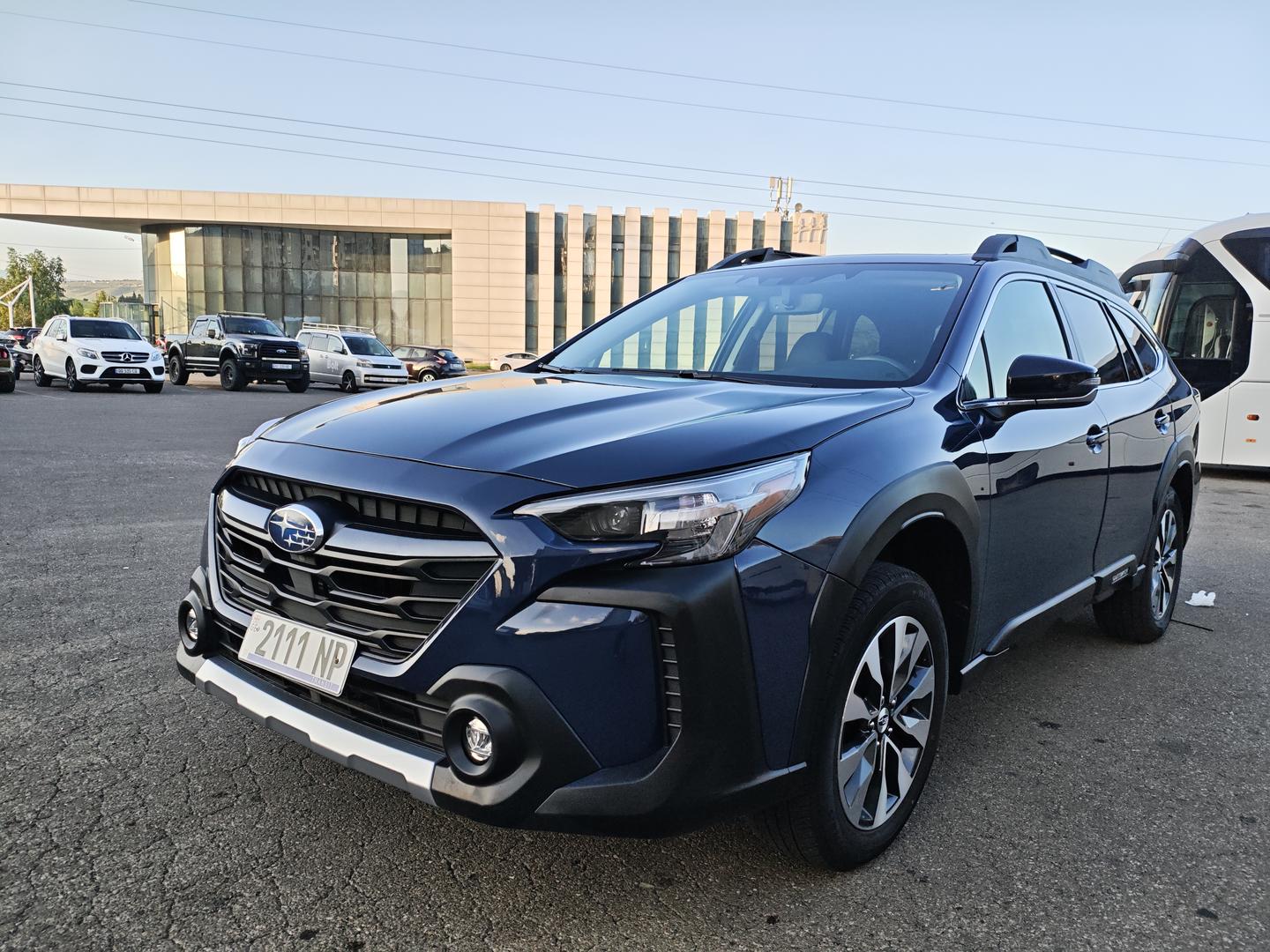 Subaru Outback 2023 — photo 2