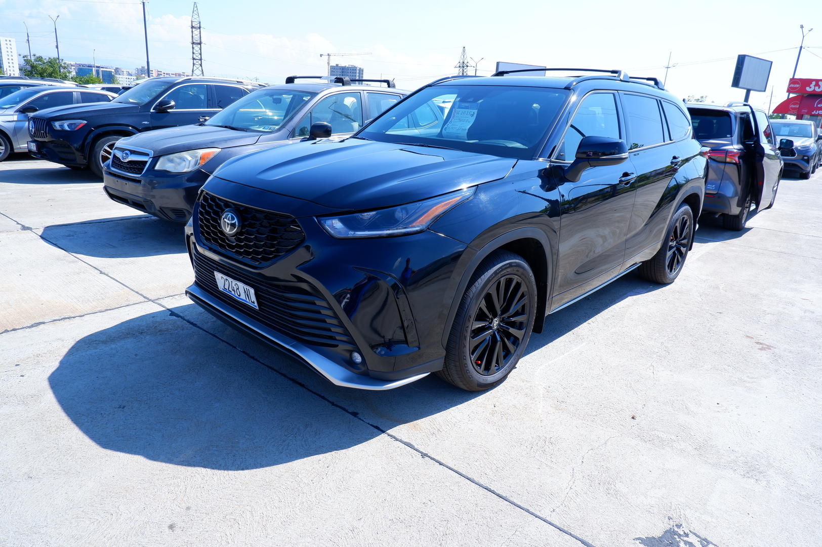 Toyota Highlander 2025 — photo 2