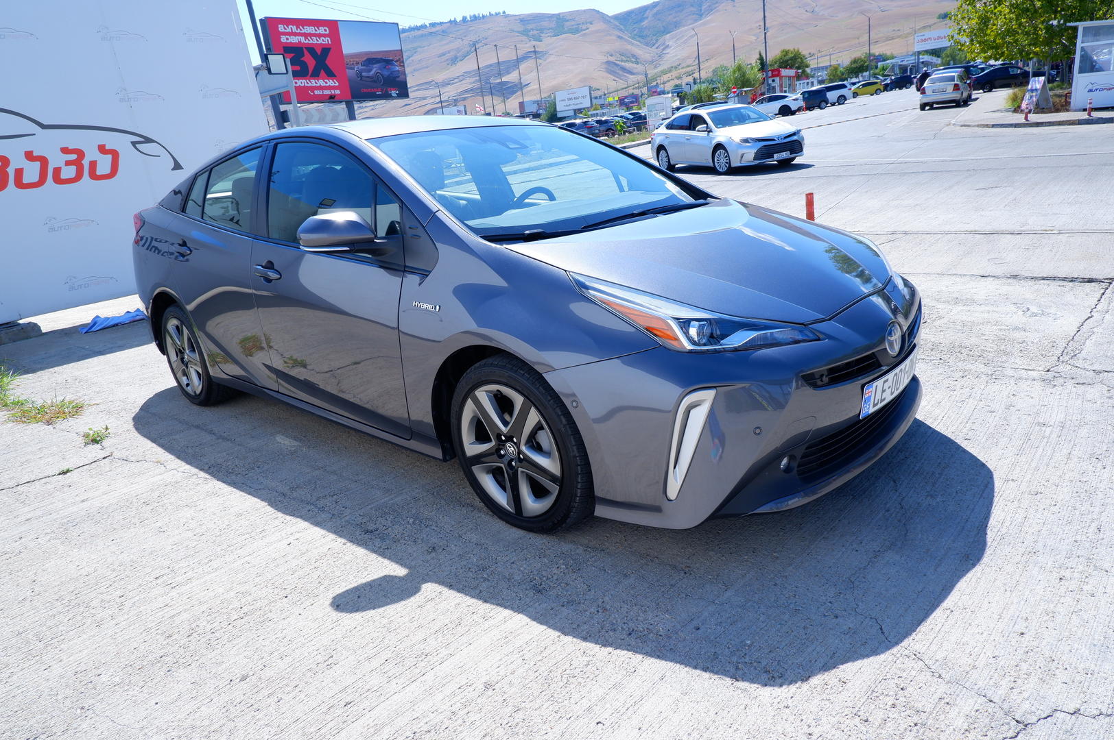 Toyota Prius 2021 — photo 2