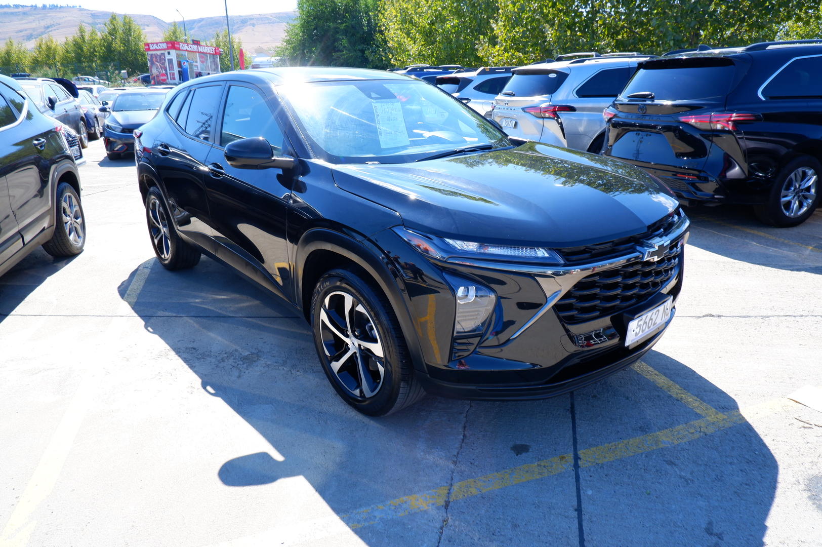 Chevrolet Trax 2023 — photo 2