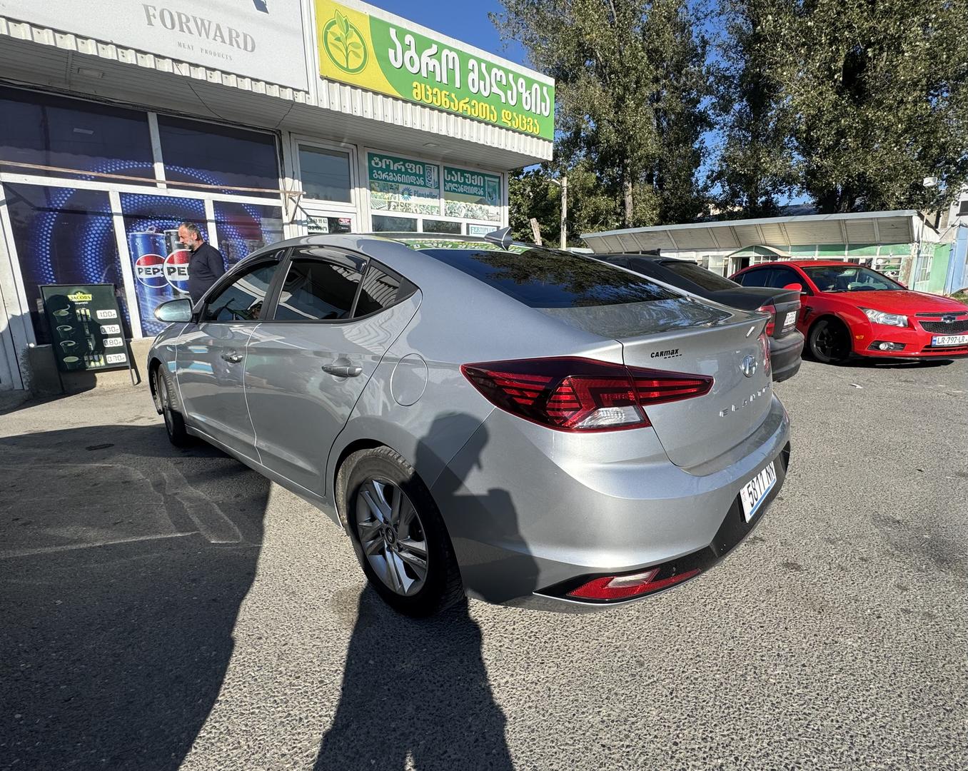 Hyundai Elantra 2020 — photo 2