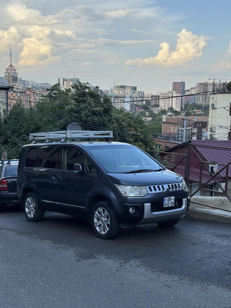 Mitsubishi Delica