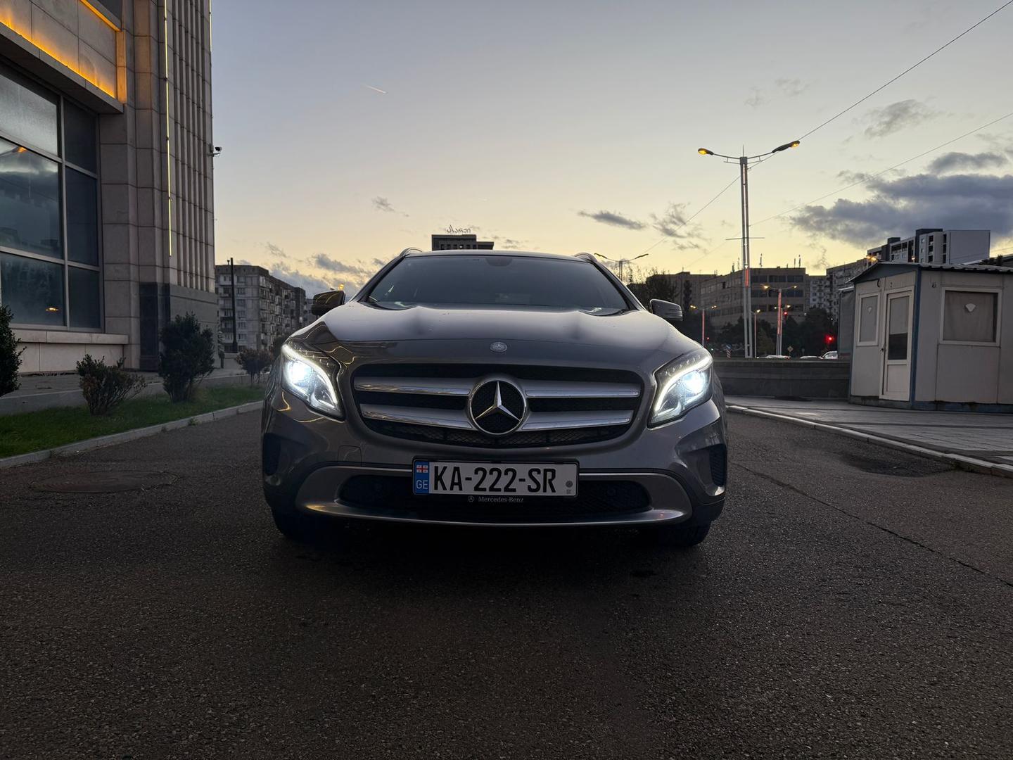 Mercedes-Benz GLA 200 2015 — photo 2