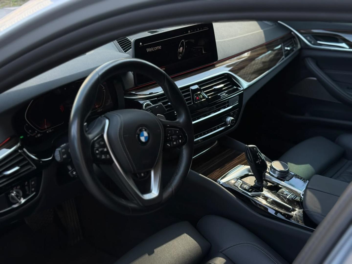 BMW 540 2021 — photo 2