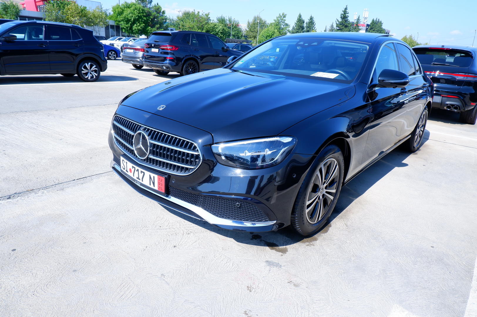 Mercedes-Benz E 200 2022 — photo 2