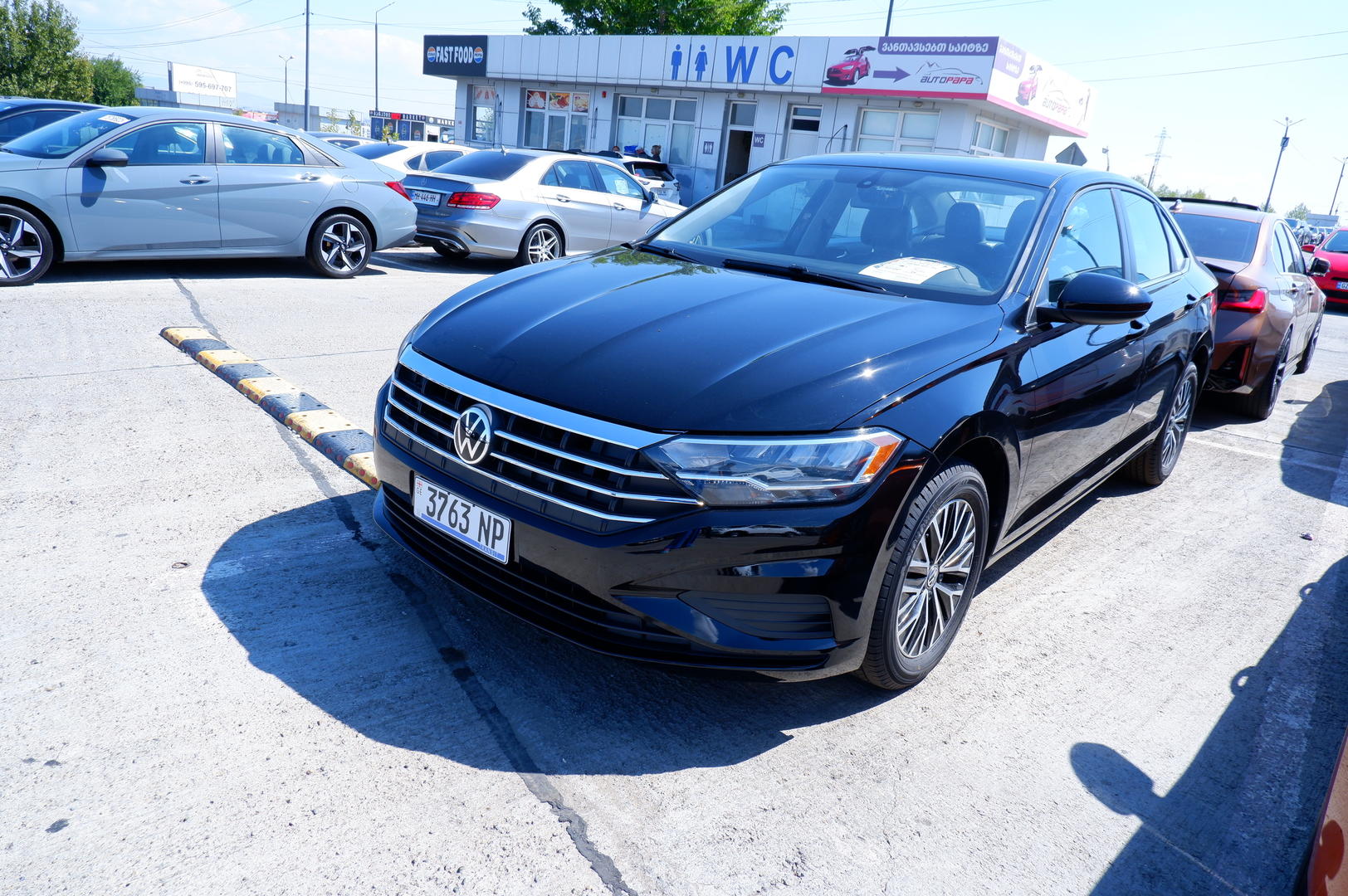 Volkswagen Tiguan 2018 — photo 2