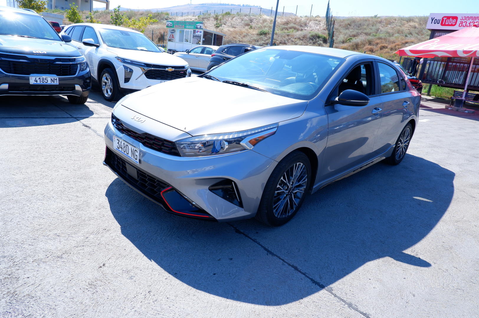 Hyundai Elantra 2017 — photo 2