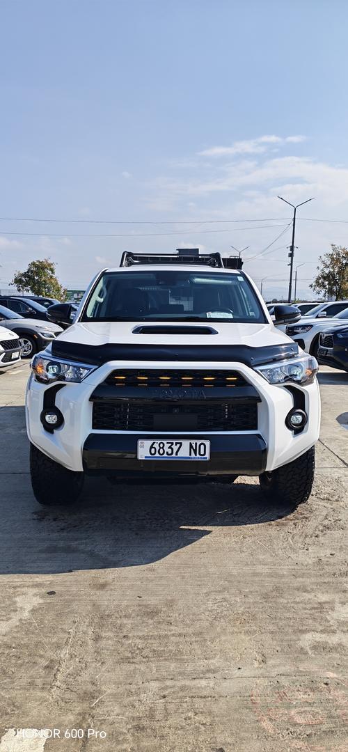 Toyota 4Runner 2024 — photo 2