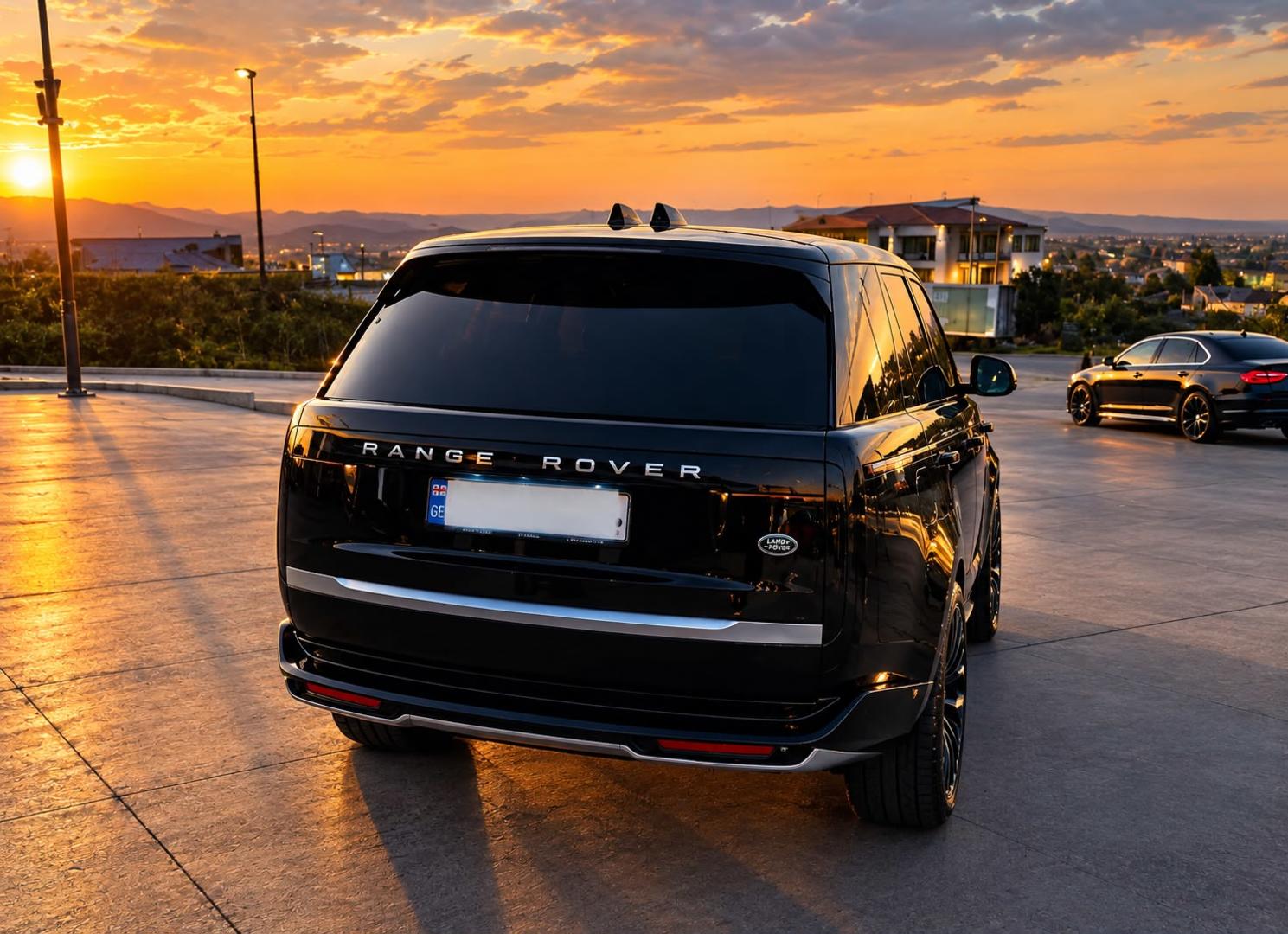 Land Rover Range Rover 2024 — photo 2