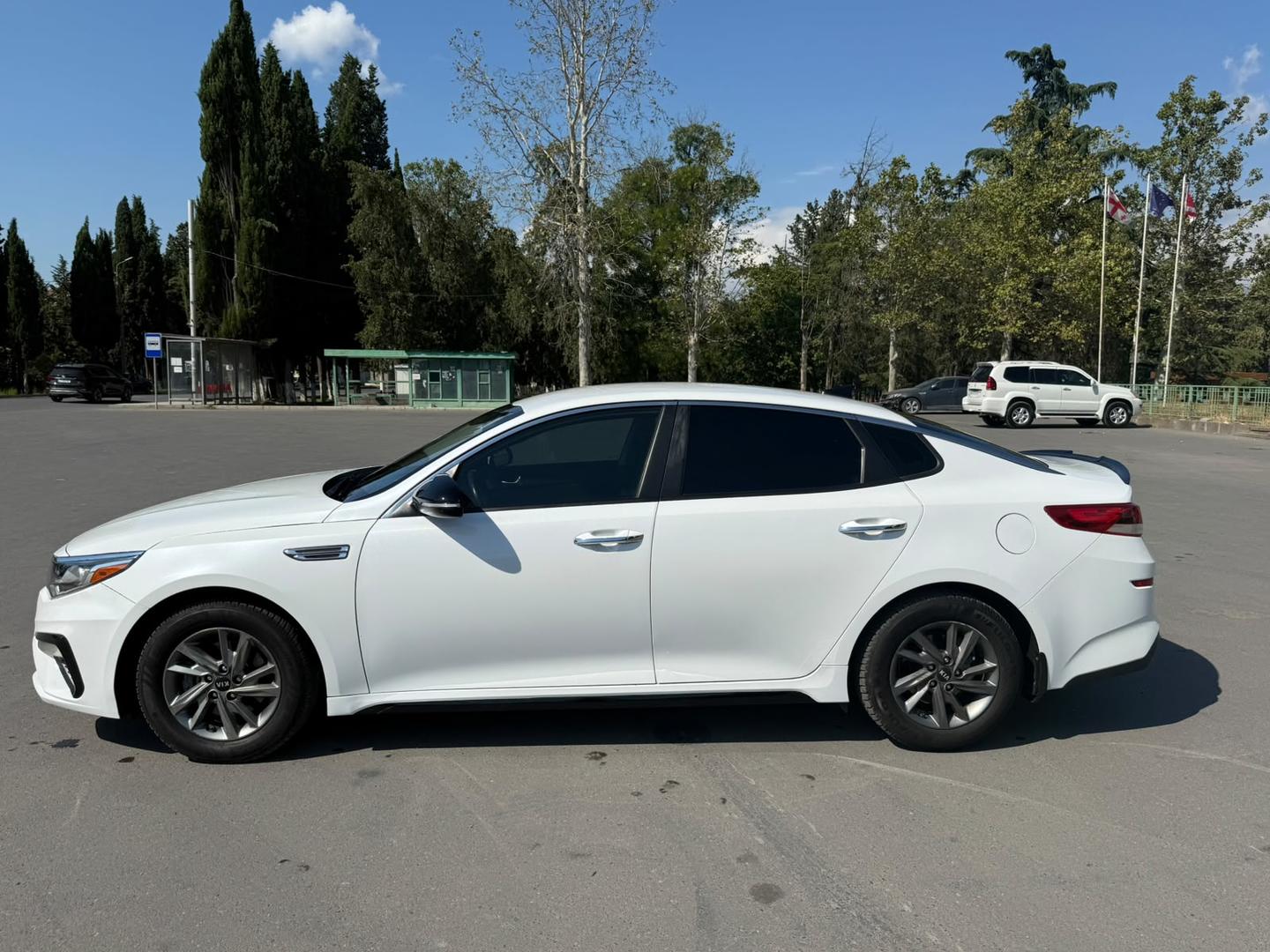 Kia Optima 2018 — photo 2