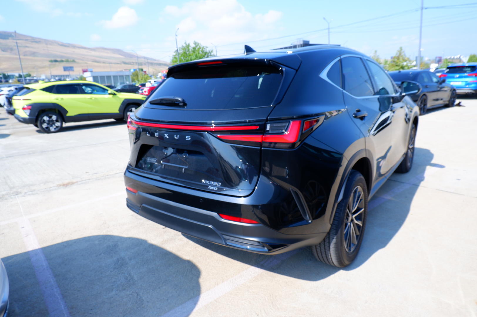 Lexus NX 350 2025 — photo 2