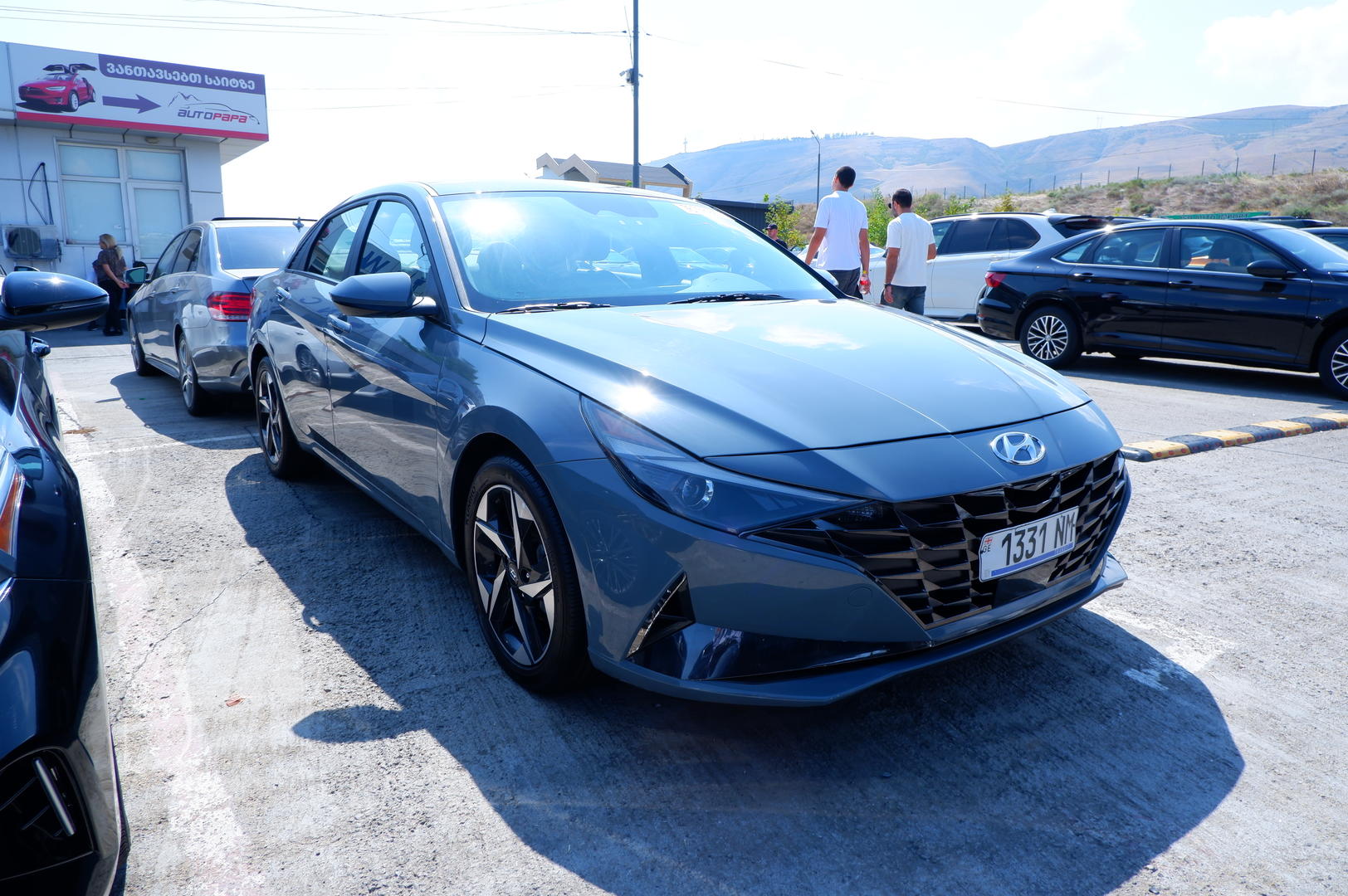 Hyundai Elantra 2022 — photo 2