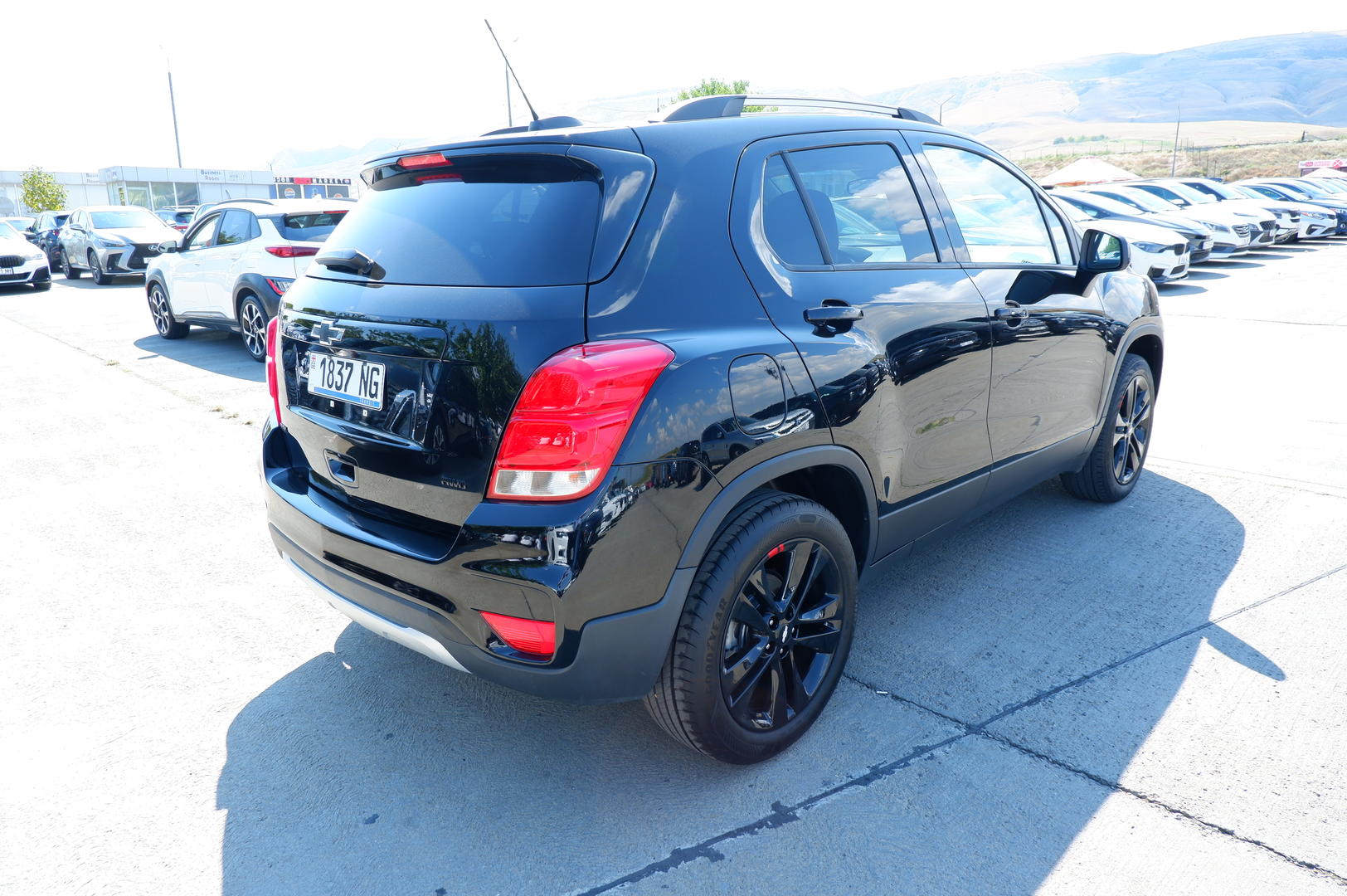 Chevrolet Trax 2022 — photo 2
