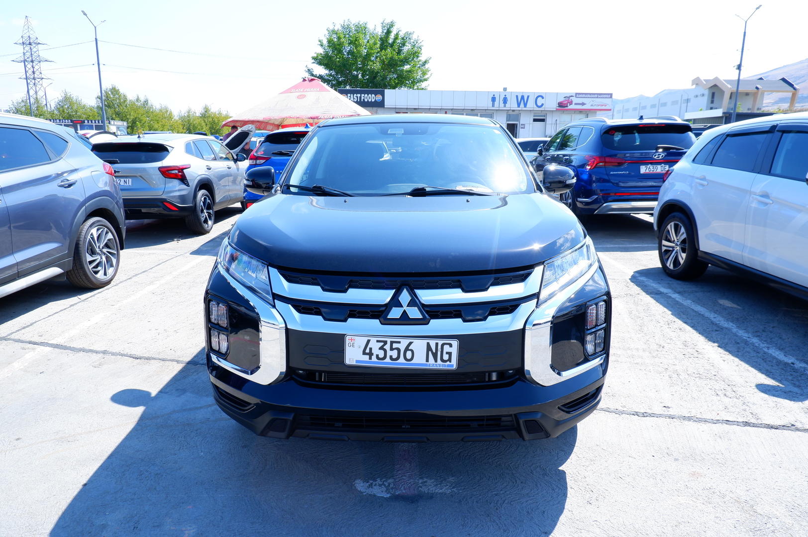 Mitsubishi Outlander Sport 2022 — photo 2