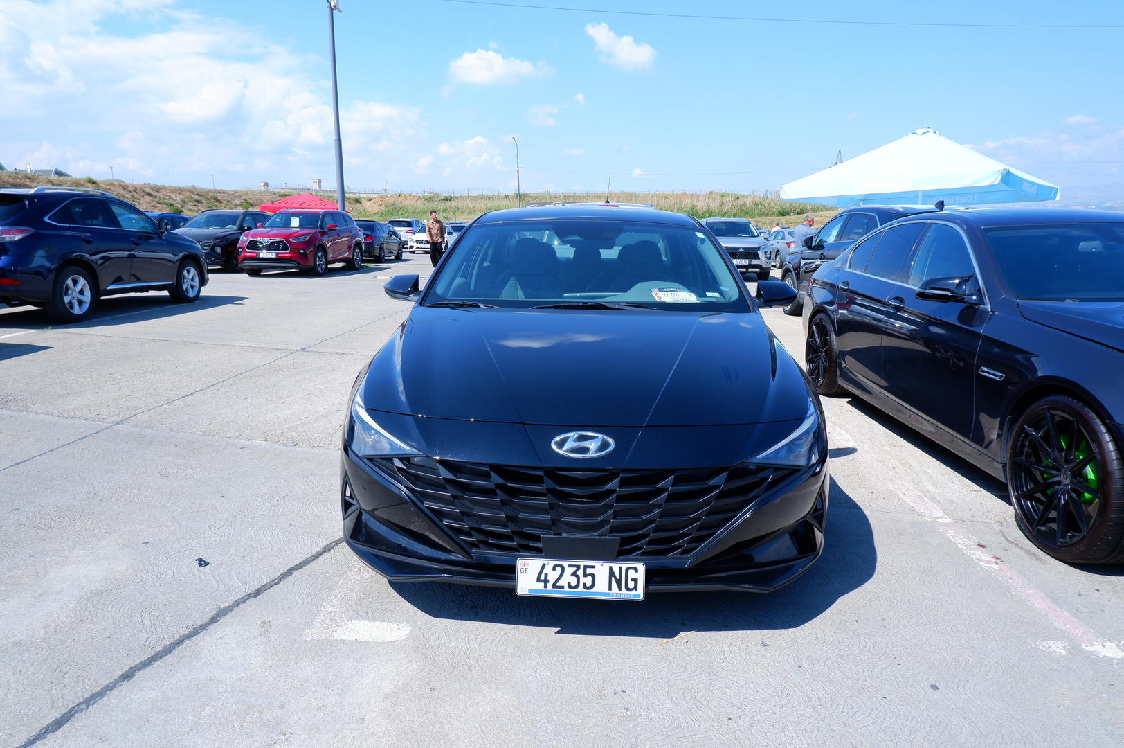 Hyundai Elantra 2023 — photo 2