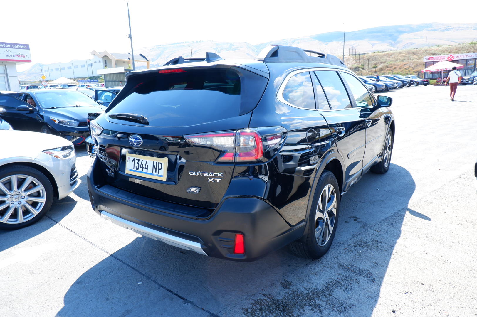 Subaru Outback 2020 — photo 2