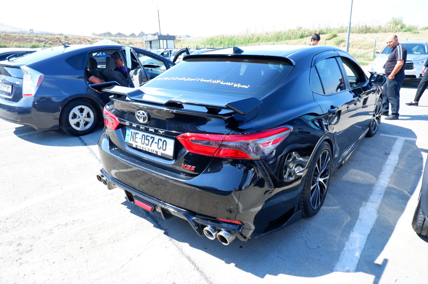 Toyota Camry 2018 — photo 2