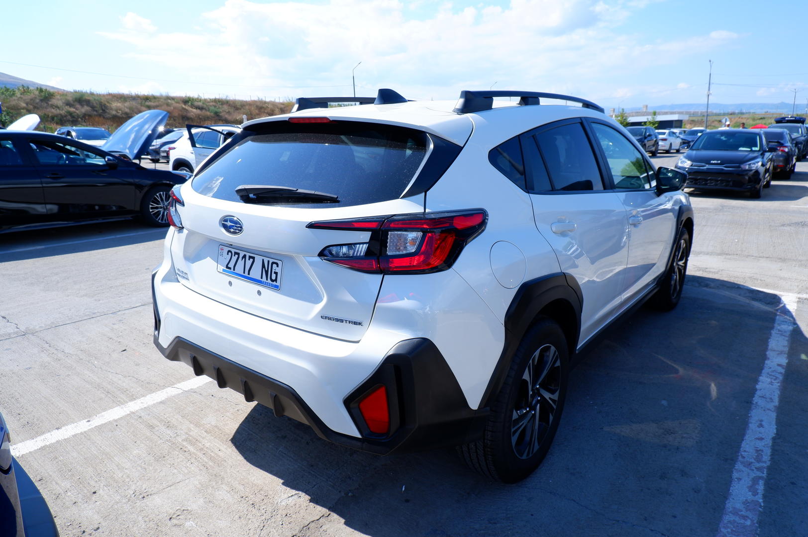 Subaru XV Crosstrek Premium 2023 — photo 2