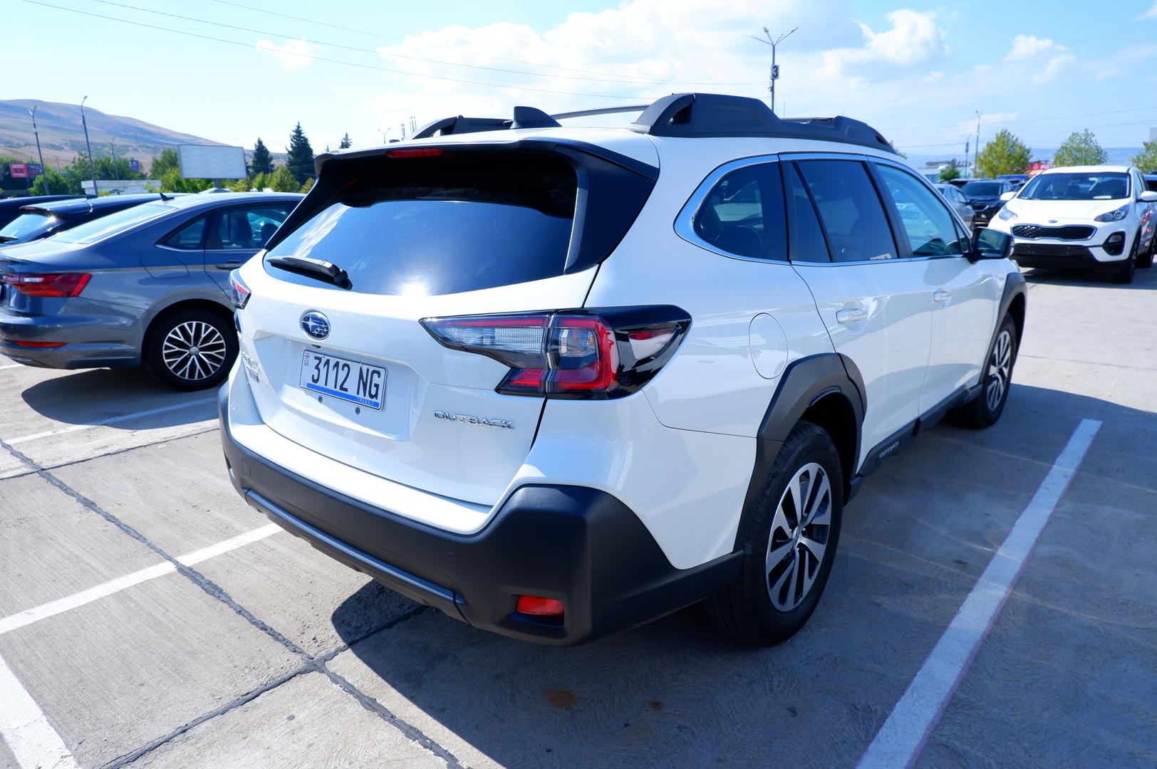 Subaru Outback 2024 — photo 2
