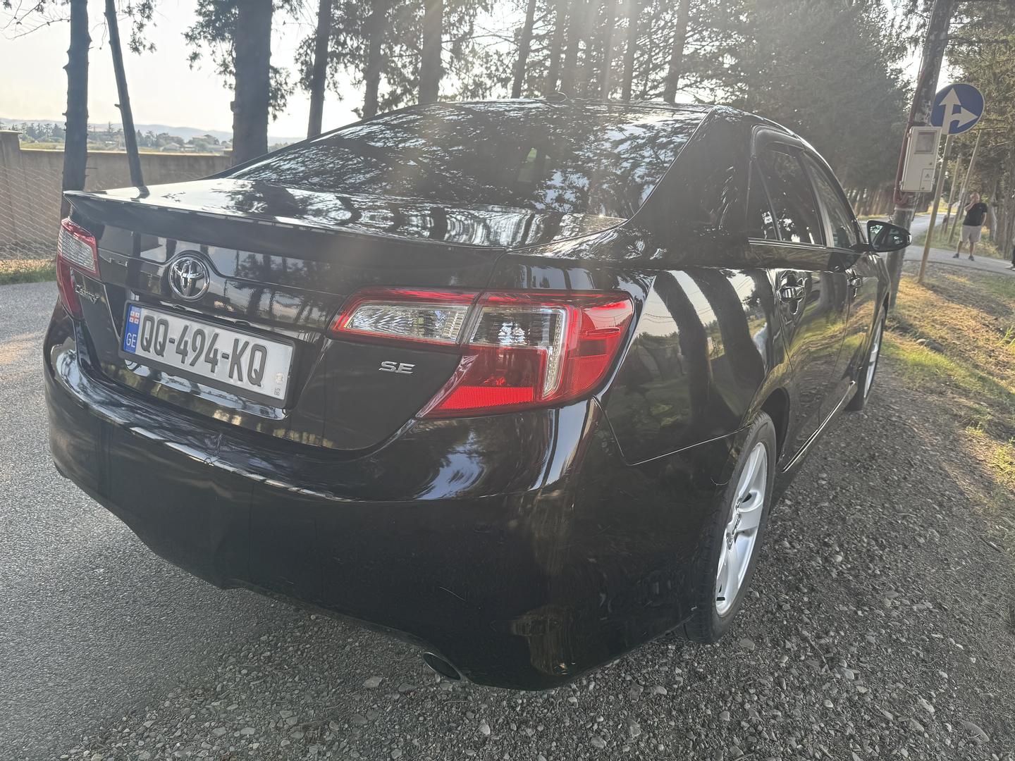 Toyota Camry 2014 — photo 2