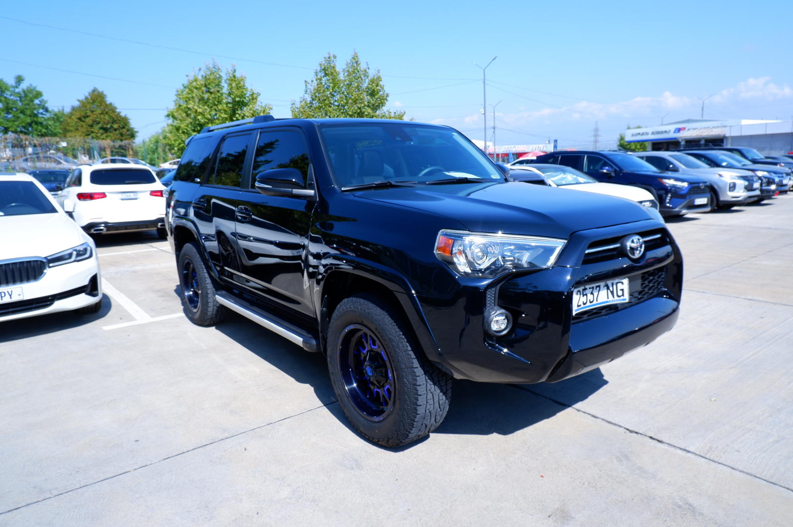 Toyota 4Runner 2020 — photo 2