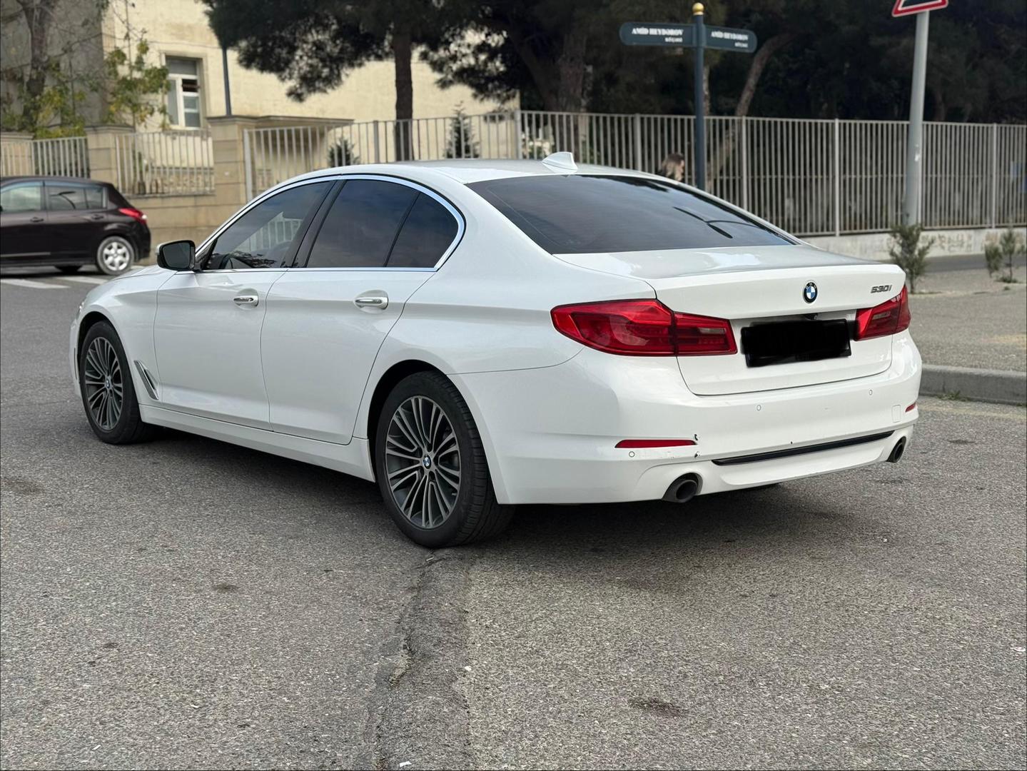 BMW 530 2017 — photo 2