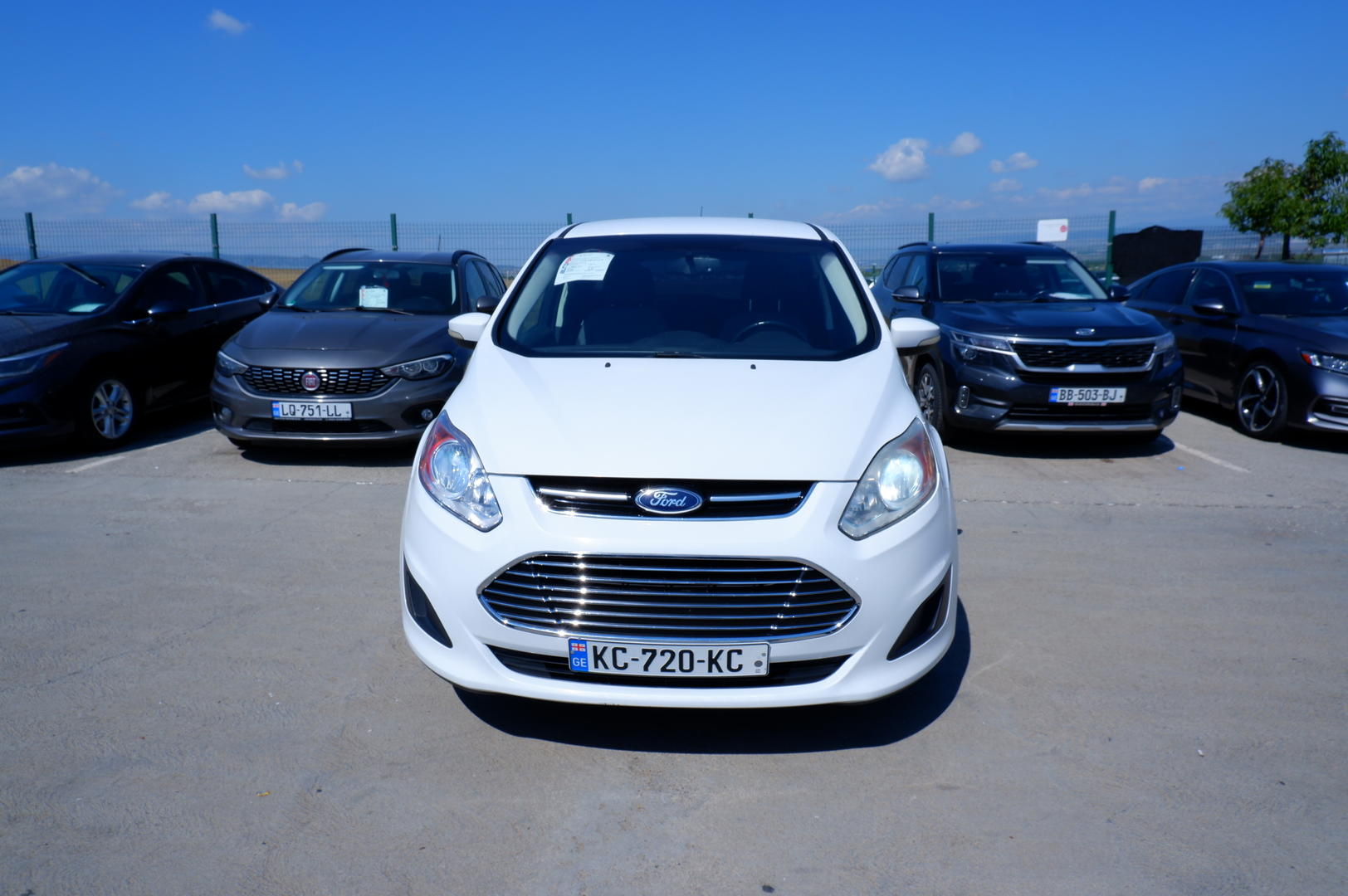 Ford C-Max 2016 — photo 2